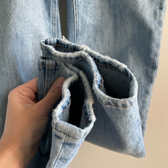 PAIGE Noella Maternity Straight Leg Jean - Liza Medium/Light Wash - Size 24 - Picture 15 of 15